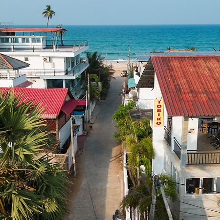 Hotel Tobiko Trincomalee Exterior foto