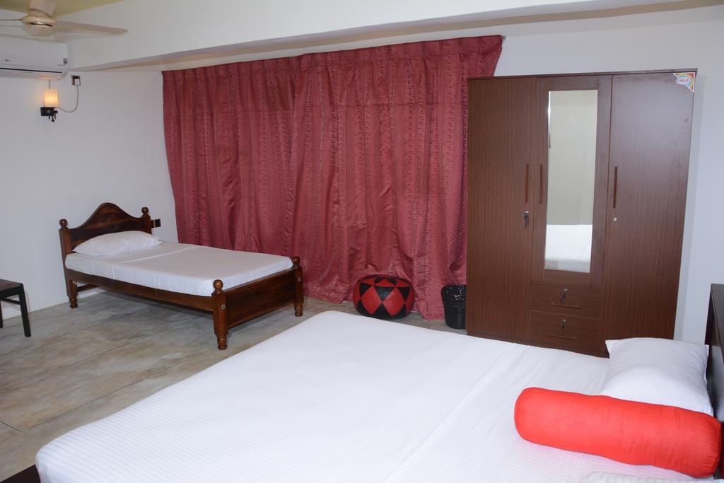 Hotel Tobiko Trincomalee Exterior foto
